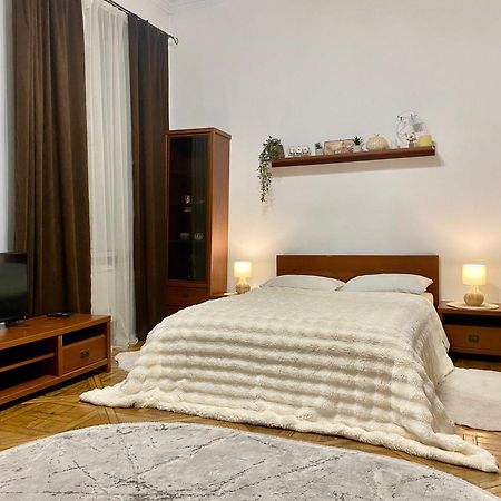 Apartamento Центр Площа Ринок Оперний Театр Leópolis Exterior foto